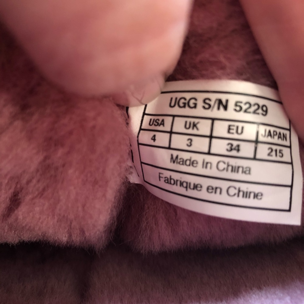 UGG Tall Classic 4.0 - Picture 3 of 8